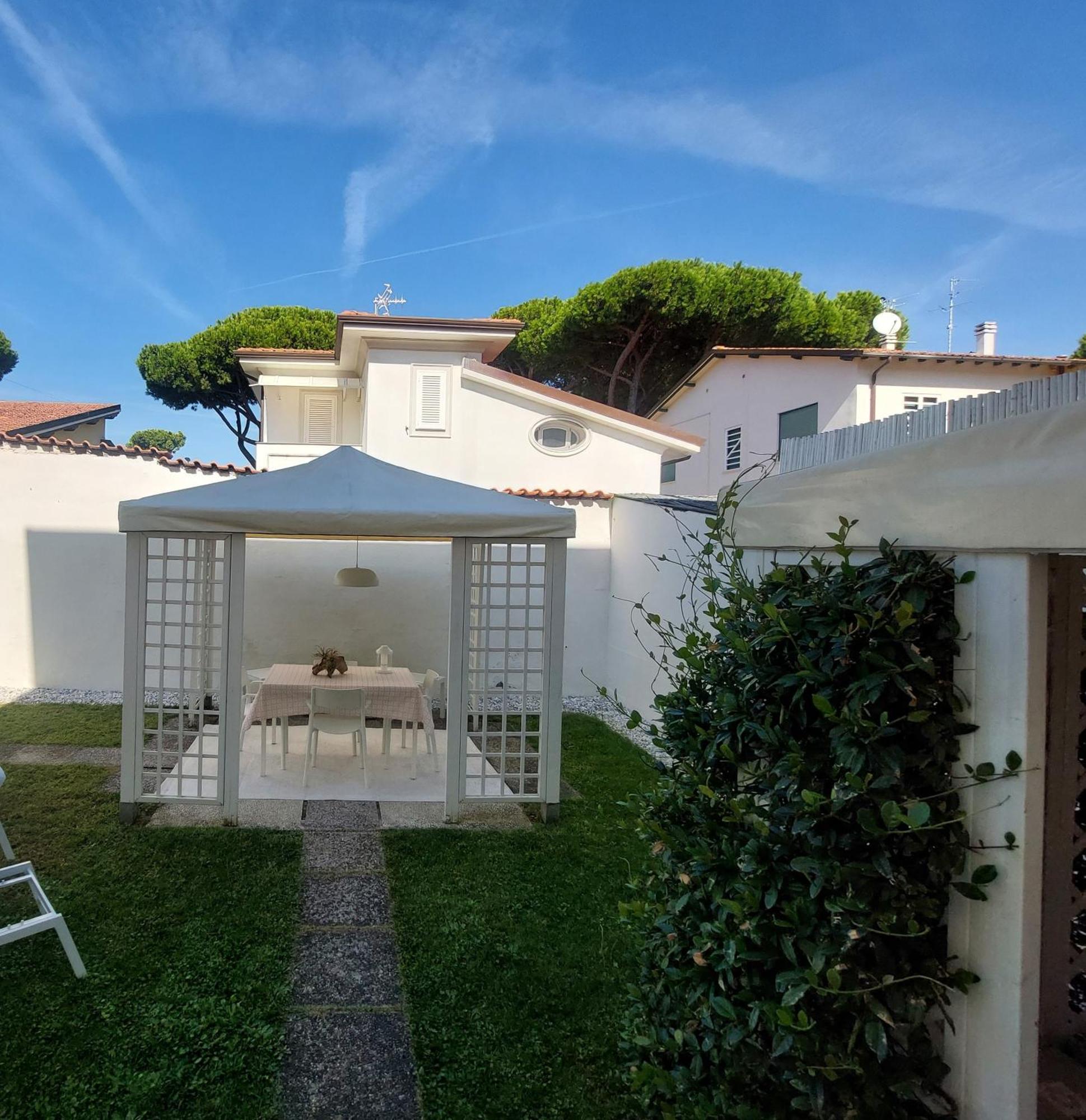 Minzoni94 - Twobedroom+Garden Lido di Camaiore Exterior foto